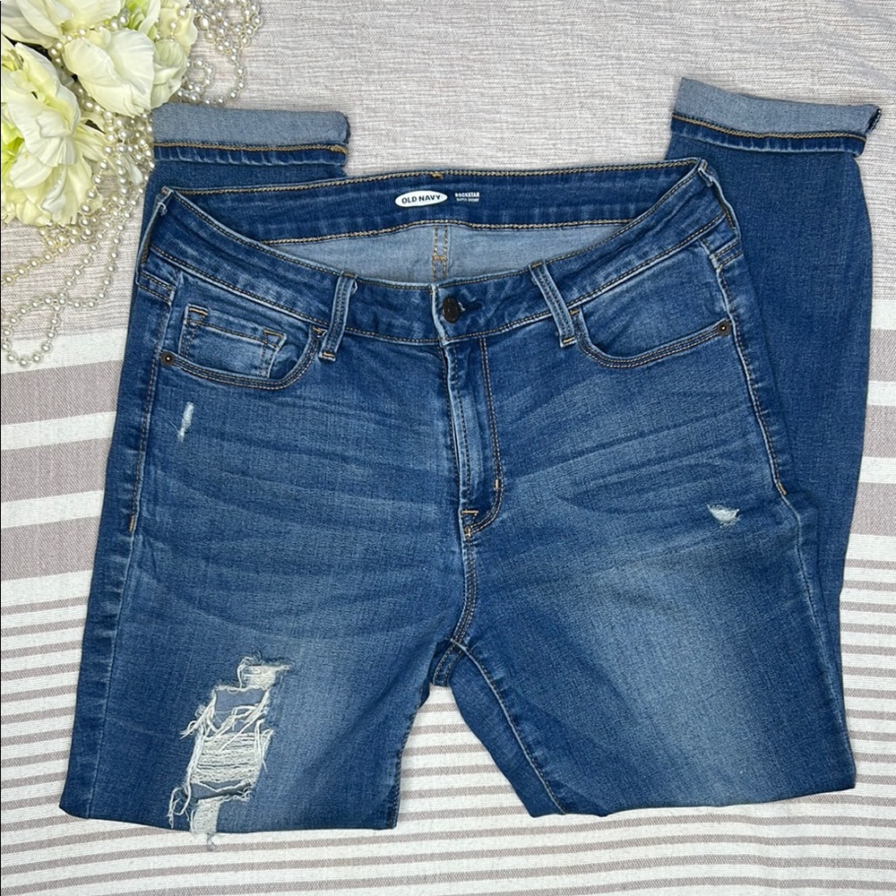 Old Navy Distressed Women's Blue Jeans 8 Short